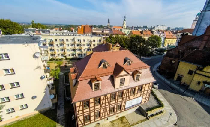 Zadbane Zabytki doceniają ceramiczną Karpiówkę